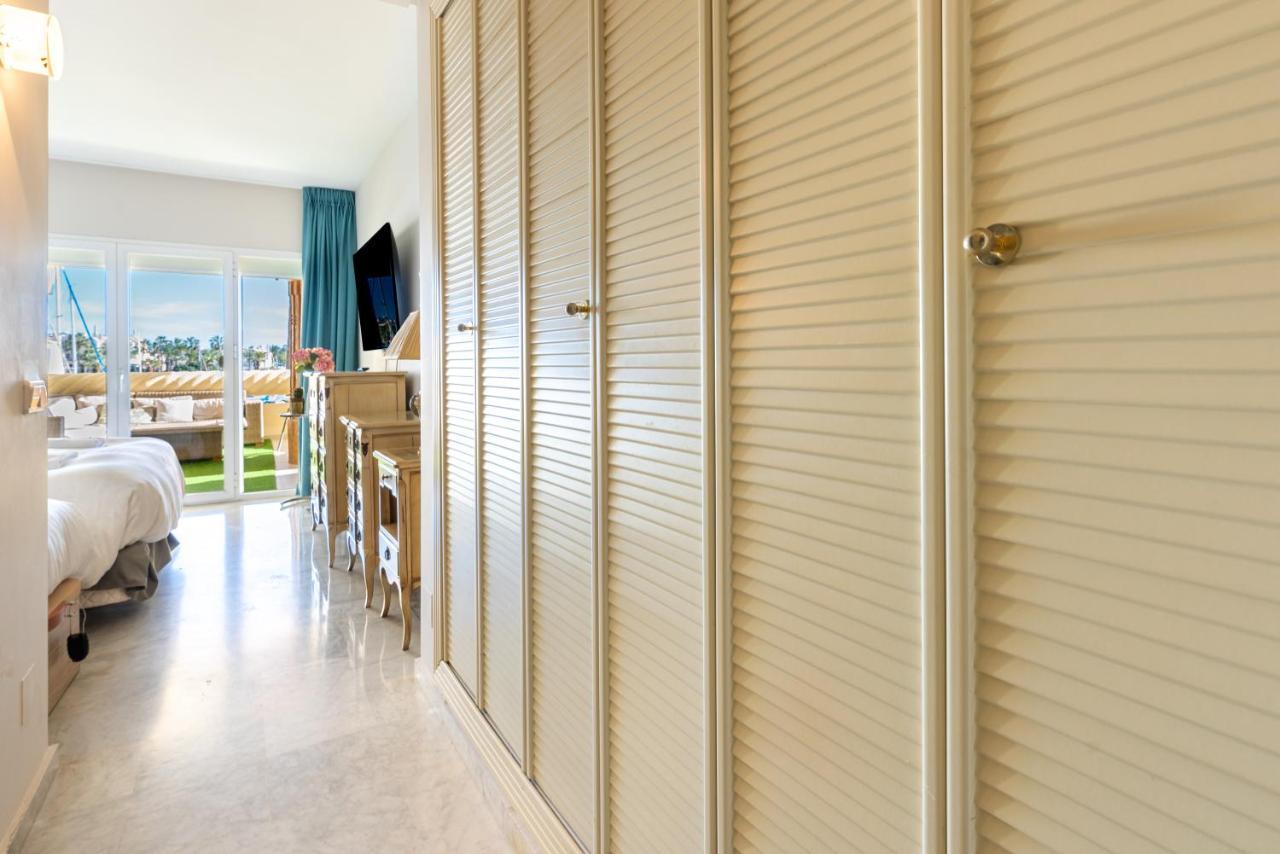 Wintowinrentals Luxury And Sea View Inside Puerto Marina Беналмадена Екстериор снимка