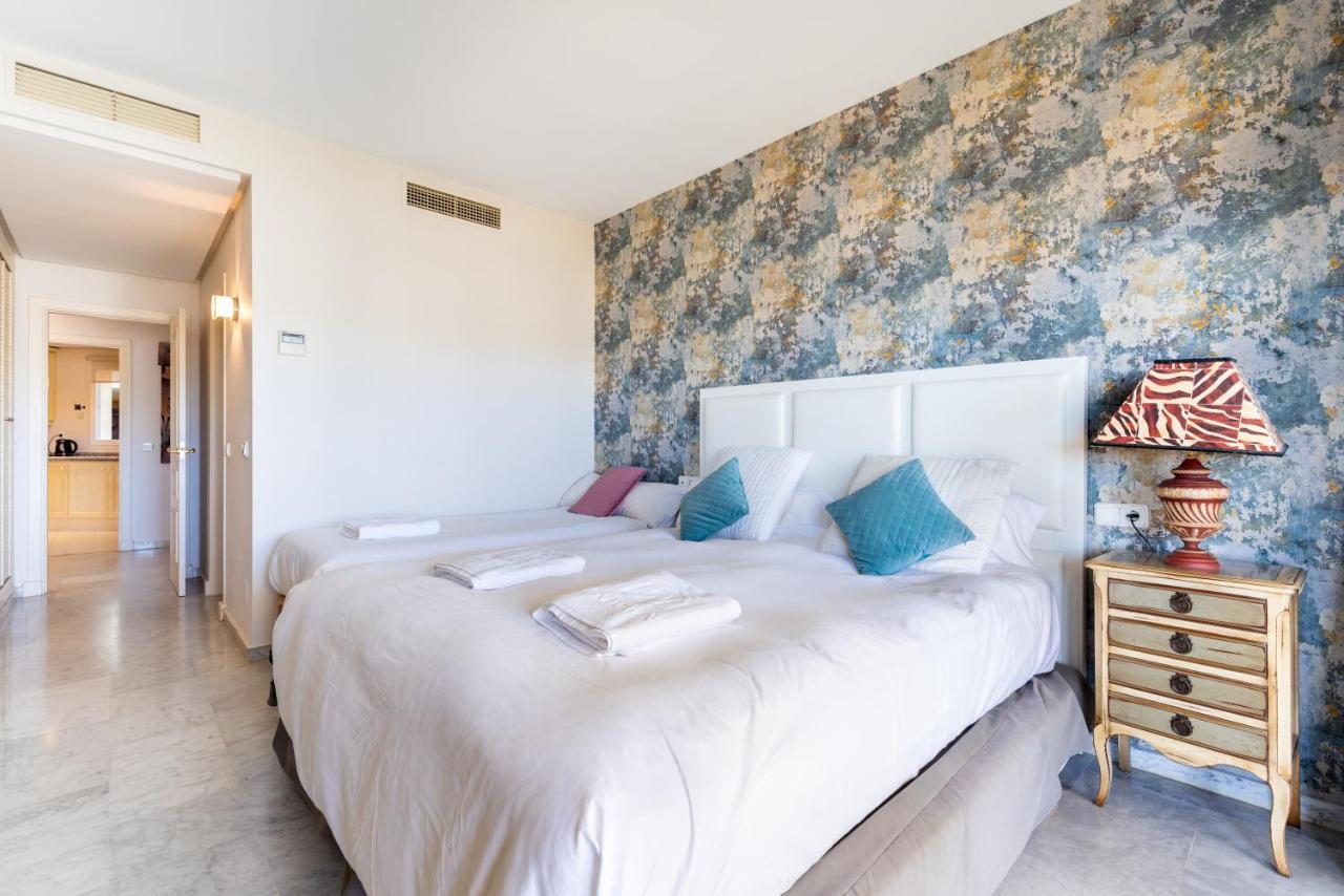 Wintowinrentals Luxury And Sea View Inside Puerto Marina Беналмадена Екстериор снимка