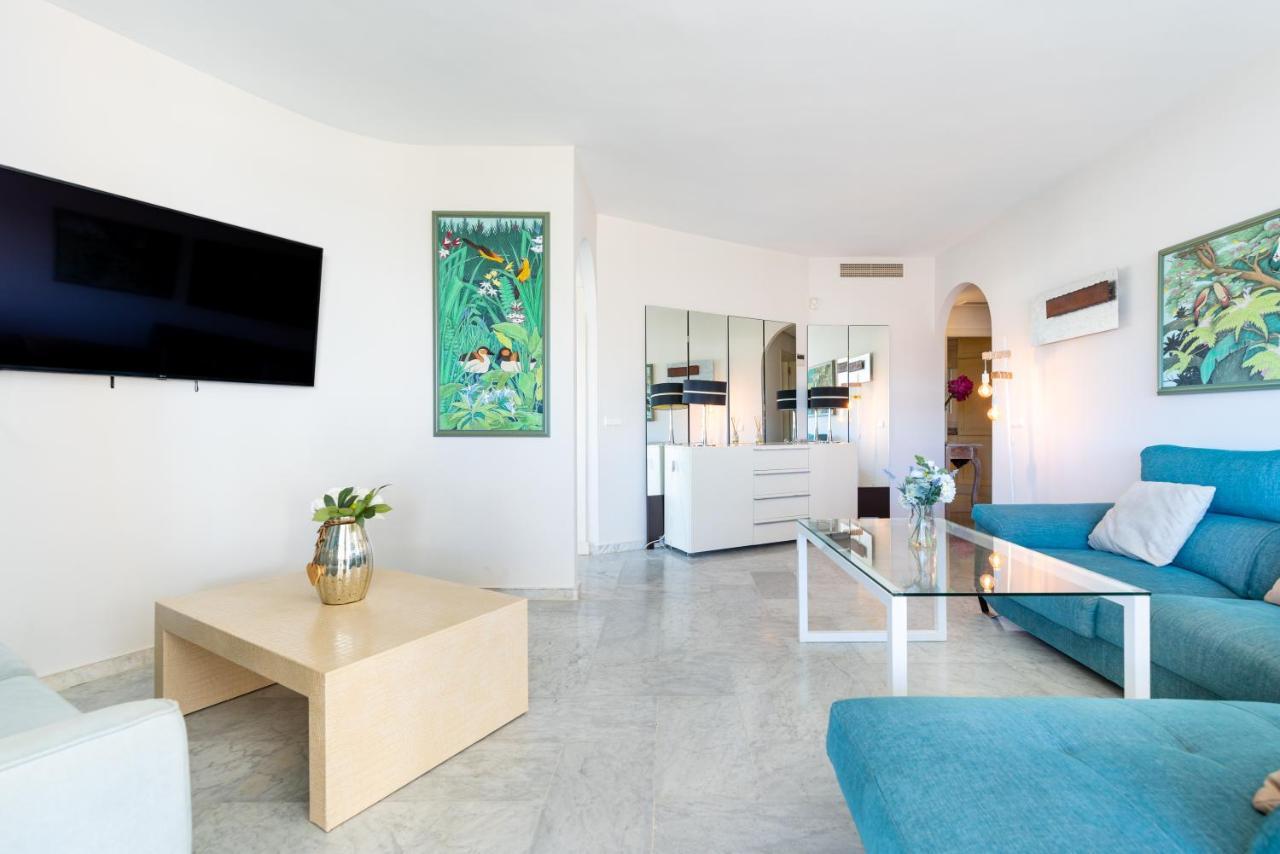 Wintowinrentals Luxury And Sea View Inside Puerto Marina Беналмадена Екстериор снимка