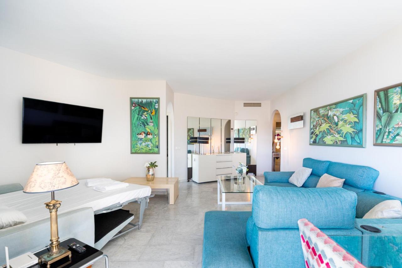 Wintowinrentals Luxury And Sea View Inside Puerto Marina Беналмадена Екстериор снимка