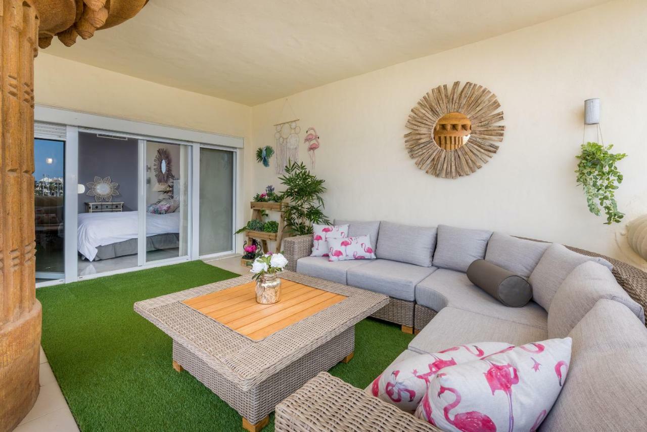 Wintowinrentals Luxury And Sea View Inside Puerto Marina Беналмадена Екстериор снимка