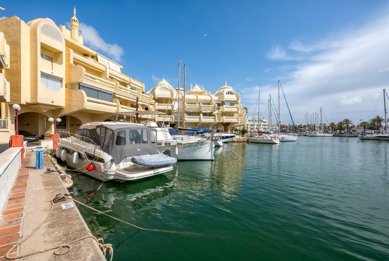 Wintowinrentals Luxury And Sea View Inside Puerto Marina Беналмадена Екстериор снимка