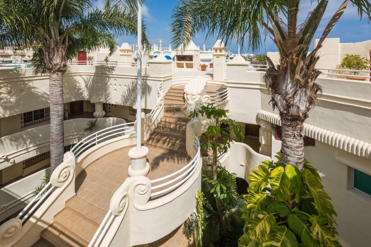 Wintowinrentals Luxury And Sea View Inside Puerto Marina Беналмадена Екстериор снимка