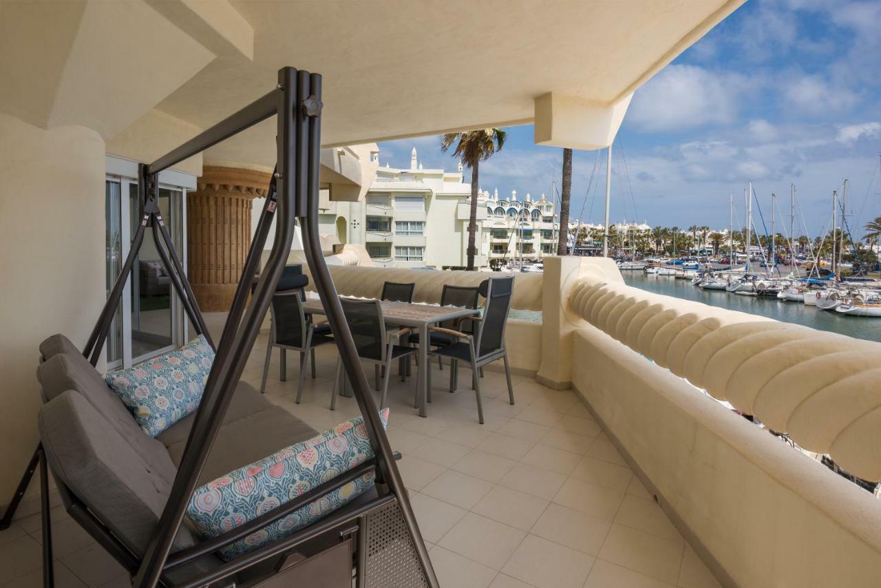 Wintowinrentals Luxury And Sea View Inside Puerto Marina Беналмадена Екстериор снимка